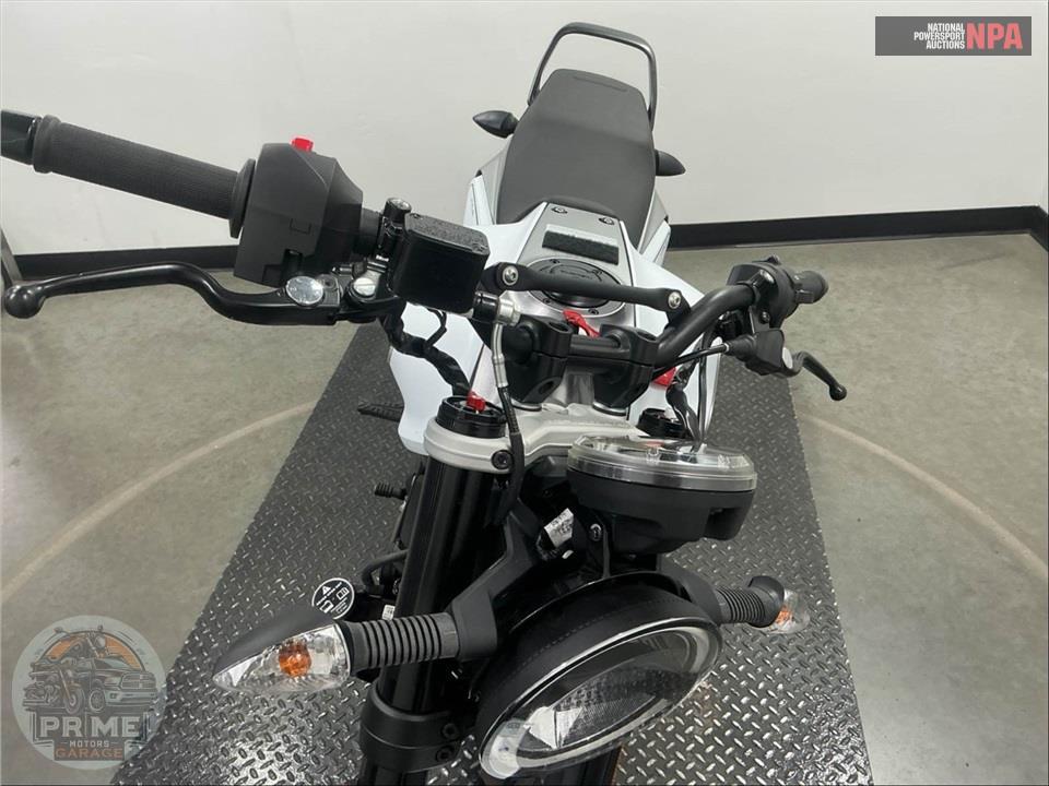 2023 Husqvarna SVARTPILEN 401 — фото 18