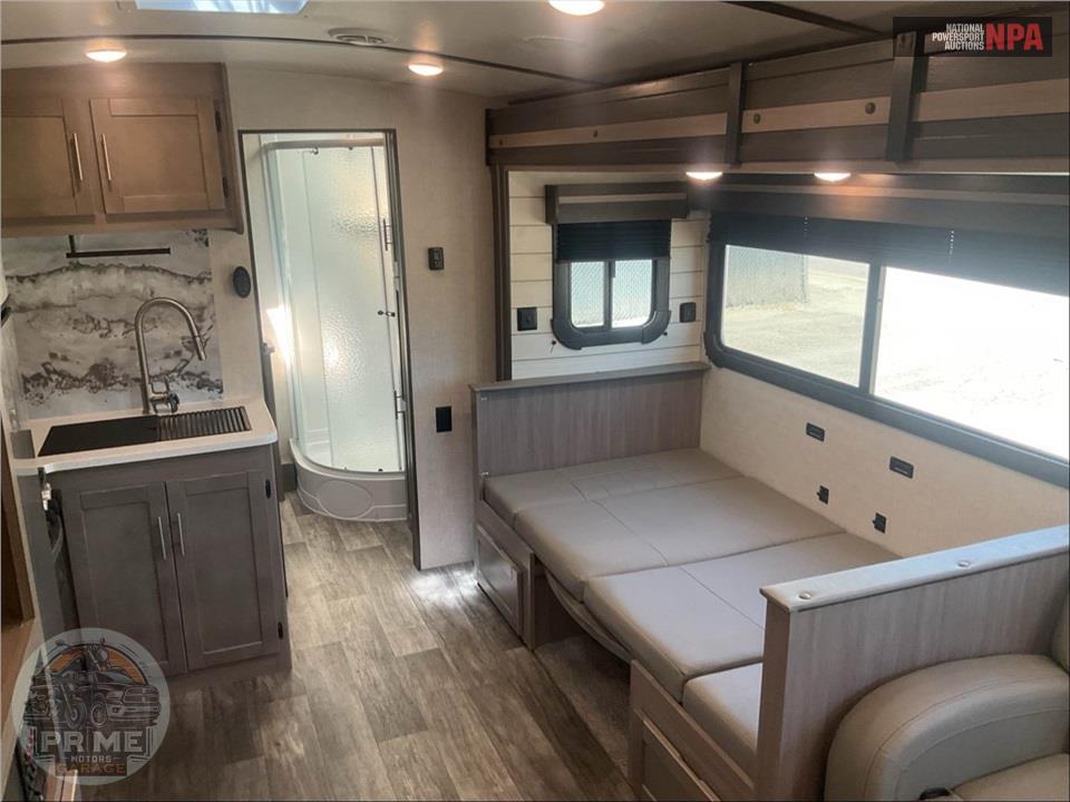 2021 Crossroads Rv M-253 RB - SUNSET TRAIL SUPER LITE SERIES — фото 8