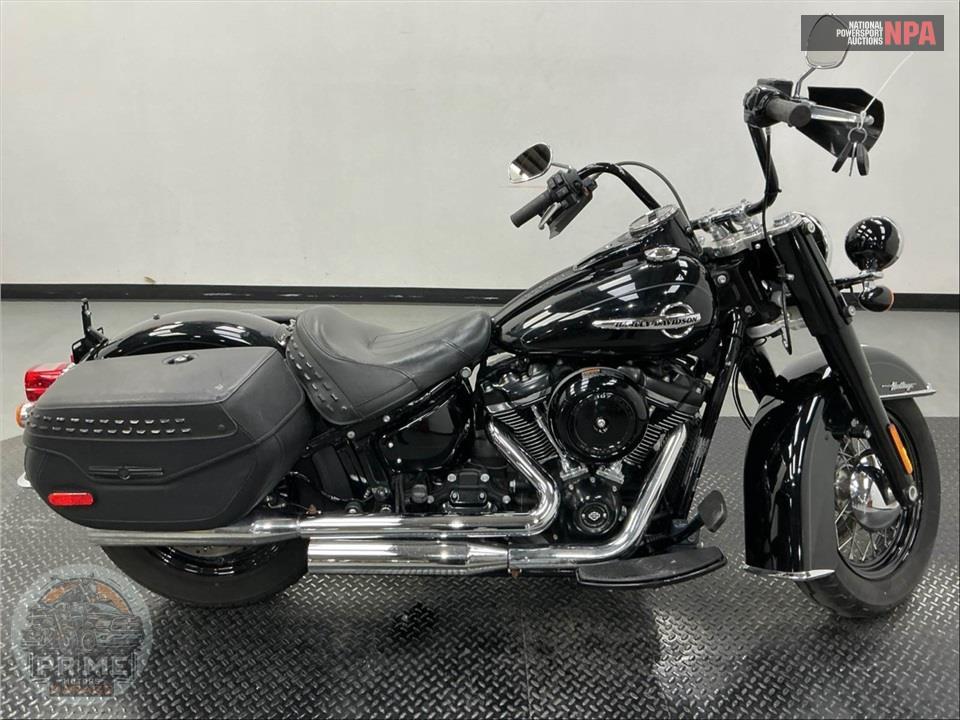 2019 Harley-Davidson FLHC HERITAGE CLASSIC — фото 1