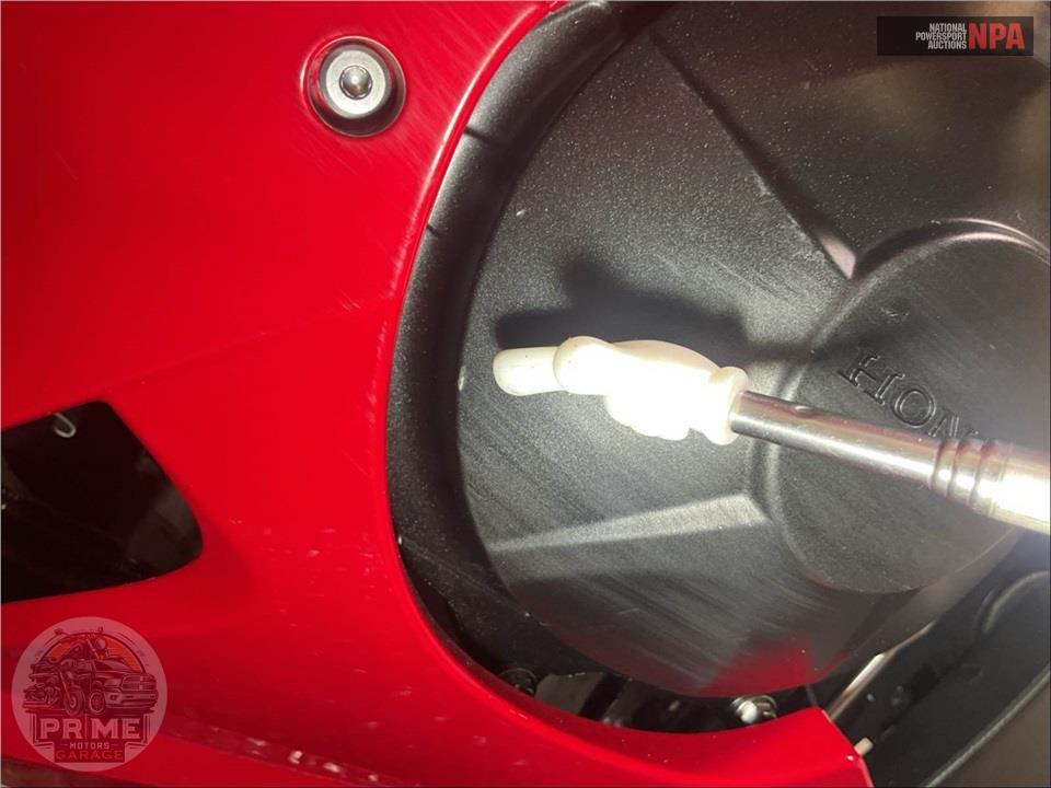 2025 Honda CBR1000RR-R FIREBLADE SP — фото 9