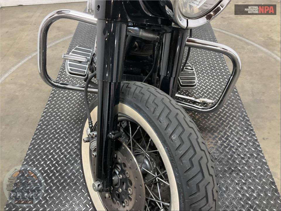 2005 Harley-Davidson FLHRCI ROAD KING CLASSIC — фото 16