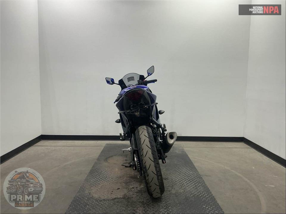 2024 Yamaha YZF-R3 — фото 4