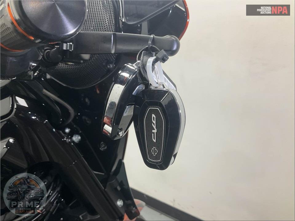 2023 Harley-Davidson FLHXSE CVO STREET GLIDE — фото 9