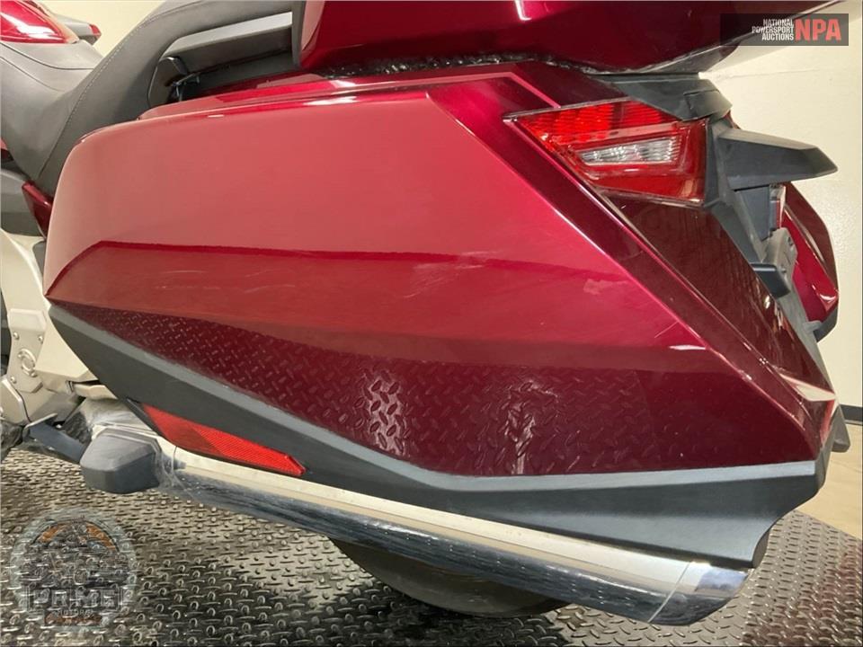 2018 Honda GL1800D GOLDWING TOUR DCT (RED) — фото 14