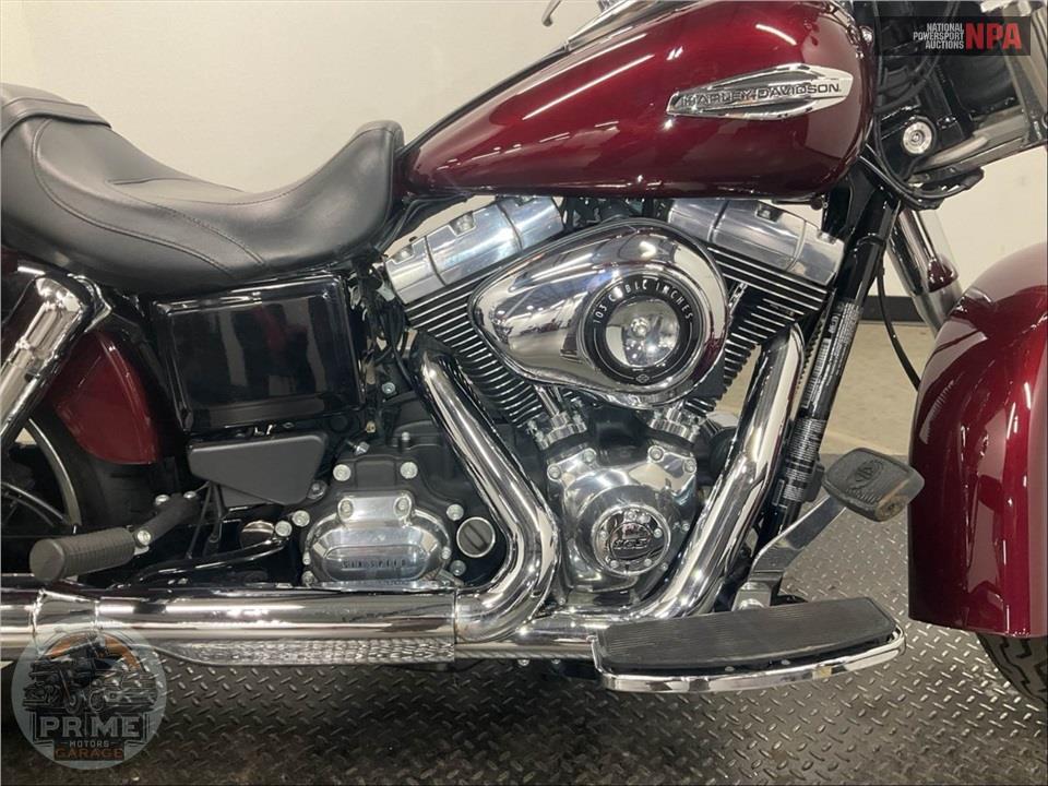 2015 Harley-Davidson FLD-103 DYNA SWITCHBACK — фото 6