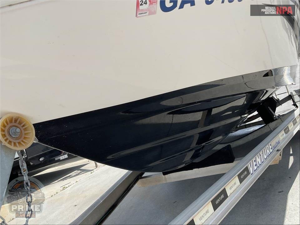 2016 Regal Marine 1900 ES L=20/E=1 200HP VOLVO SD — фото 17