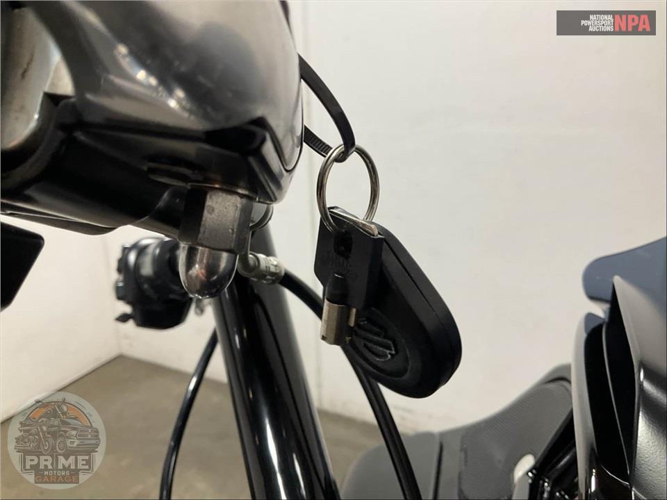 2021 Harley-Davidson FLTRXS ROAD GLIDE SPECIAL — фото 12