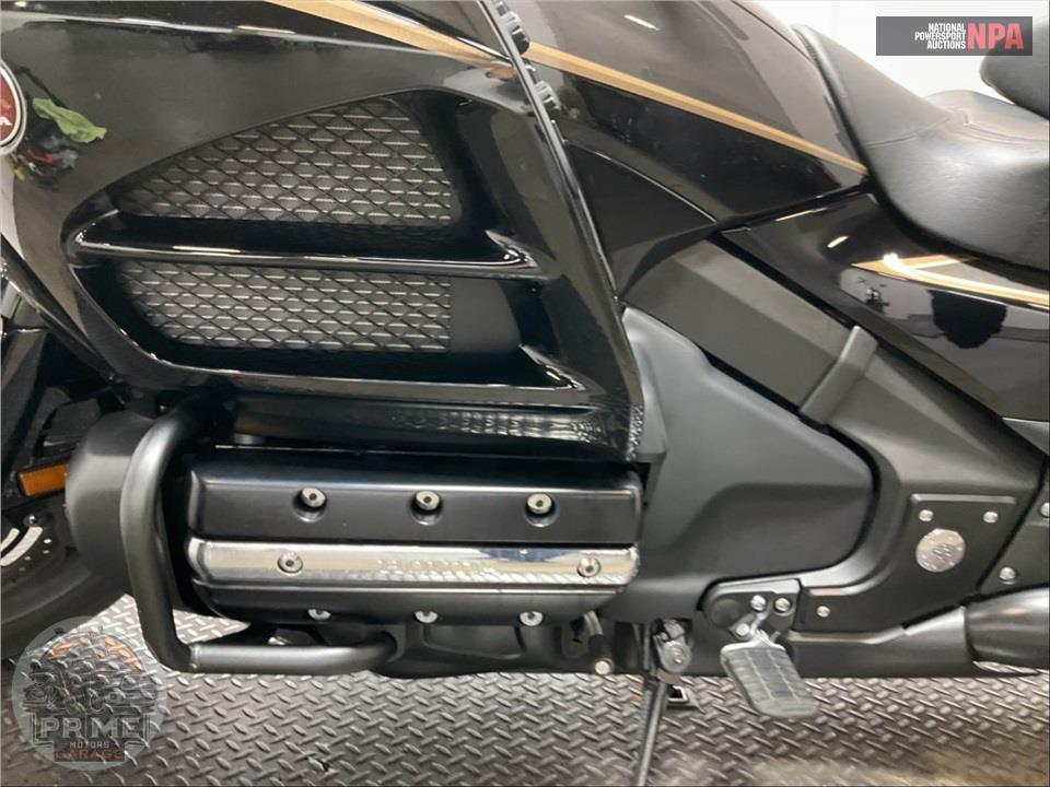 2016 Honda GL18HPMG GOLDWING — фото 8