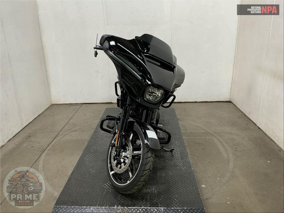 2025 Harley-Davidson FLHX STREET GLIDE — фото 2