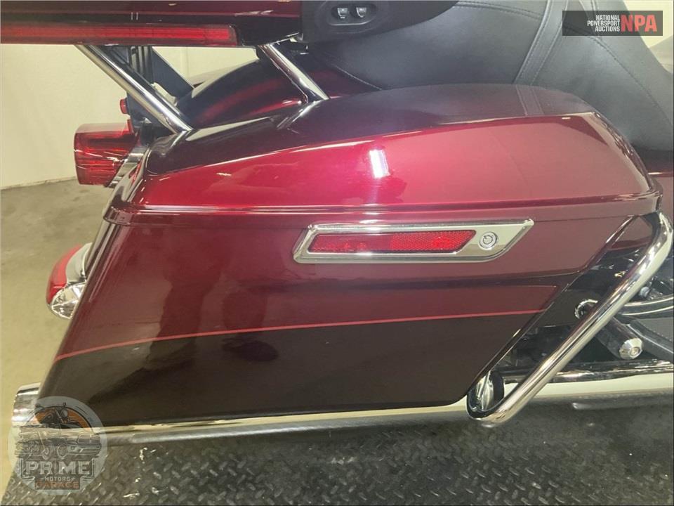 2015 Harley-Davidson FLHTK ELECTRA GLIDE ULTRA LIMITED — фото 21