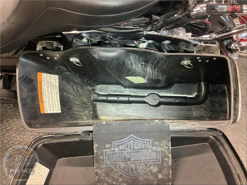 2011 Harley-Davidson FLHTCU UL CLSC EL GLIDE — фото 29