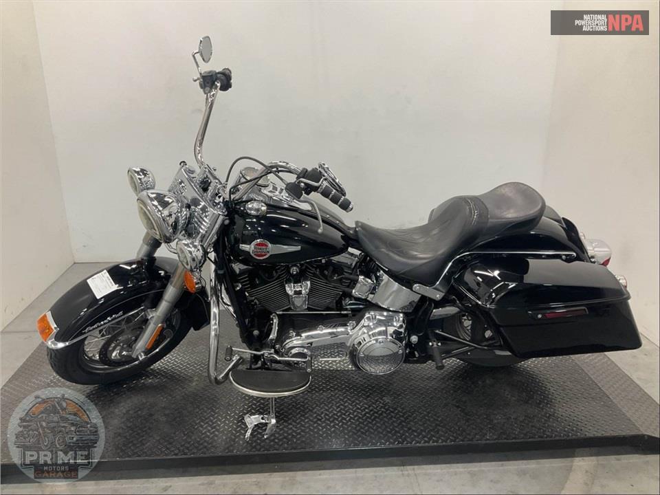 2016 Harley-Davidson FLSTC HERITAGE SOFTAIL CLASSIC — фото 3