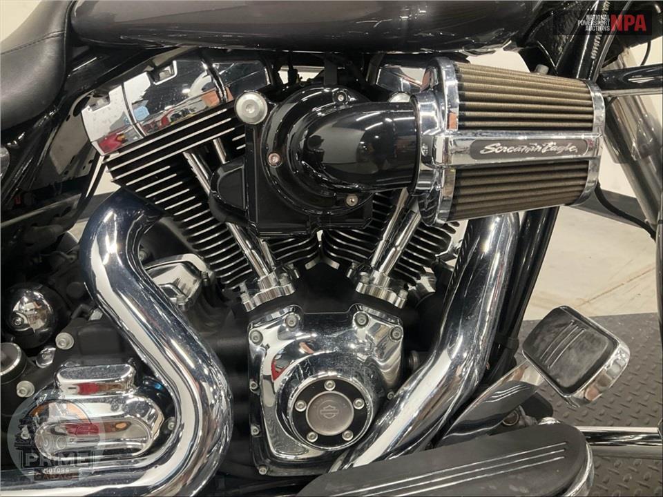2015 Harley-Davidson FLHXS STREET GLIDE SPECIAL — фото 6