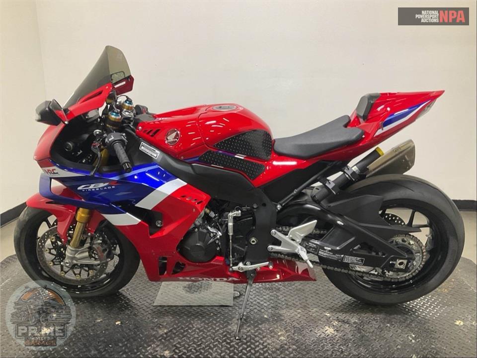 2025 Honda CBR1000RR-R FIREBLADE SP — фото 3