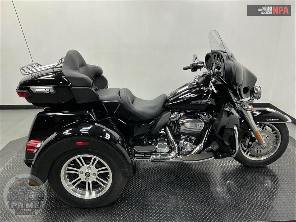 2020 Harley-Davidson FLHTCUTG TRI GLIDE ULTRA — фото 1