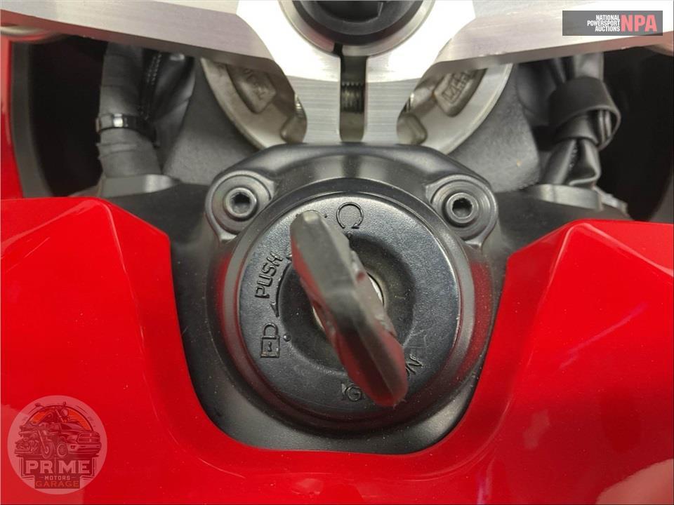 2022 Ducati PANIGALE V4 — фото 11