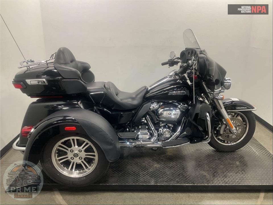 2017 HARLEY-DAVIDSON FLHTCUTG TRIGLIDE ULTRA CLASSIC
