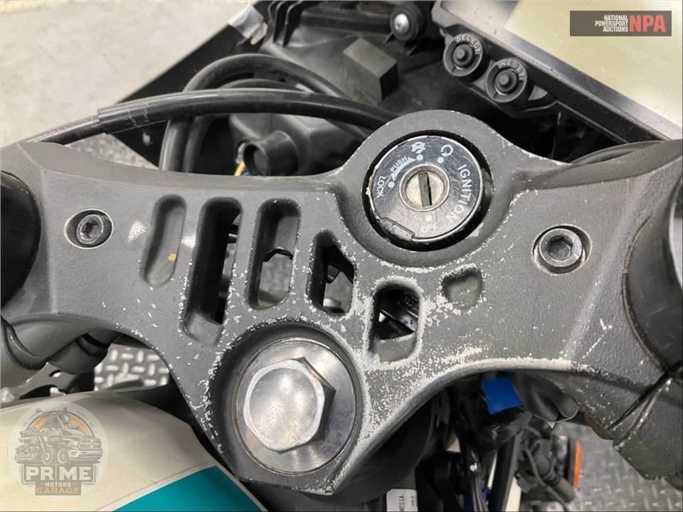 2024 Yamaha YZF-R3 — фото 30