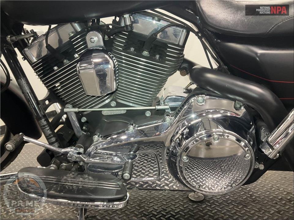 2015 Harley-Davidson FLTRXS ROAD GLIDE SPECIAL — фото 7
