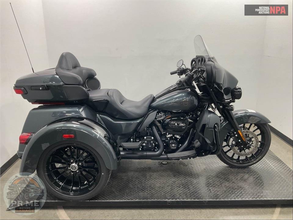 2025 Harley-Davidson FLHTCUTG TRI GLIDE ULTRA CLASSIC — фото 1