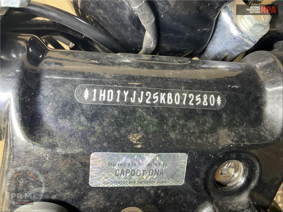 2019 Harley-Davidson FXBB STREET BOB — фото 27