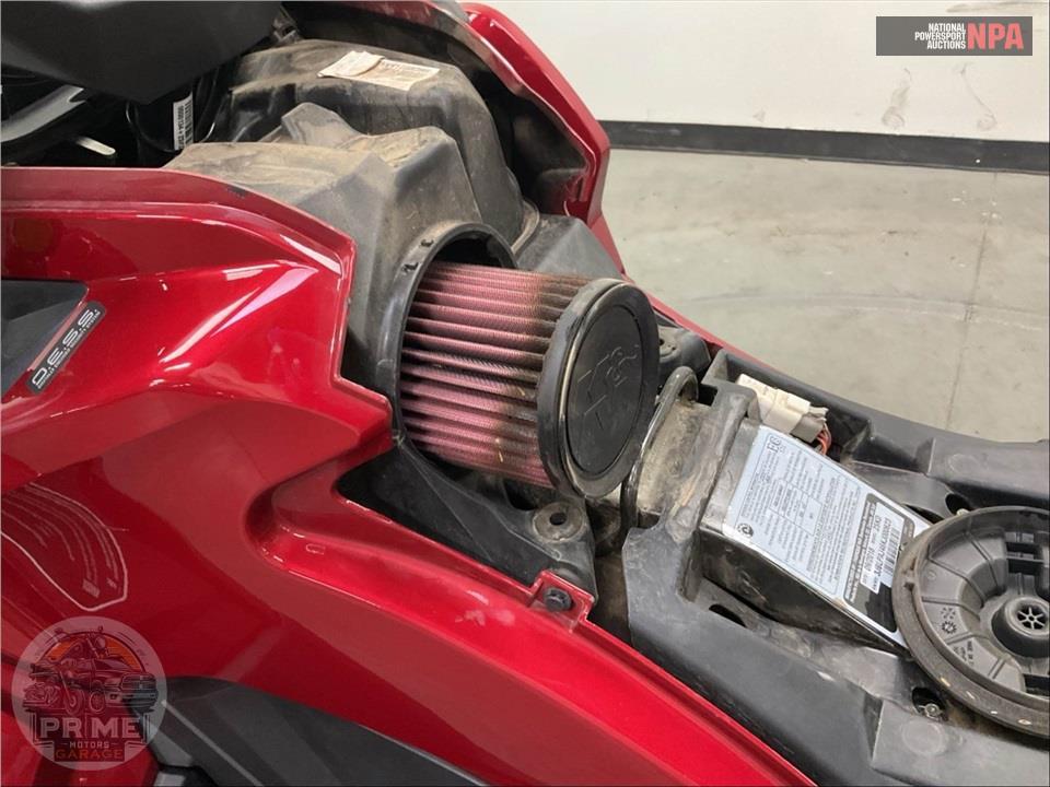 2019 Can-Am OUTLANDER MAX XT 650 — фото 12