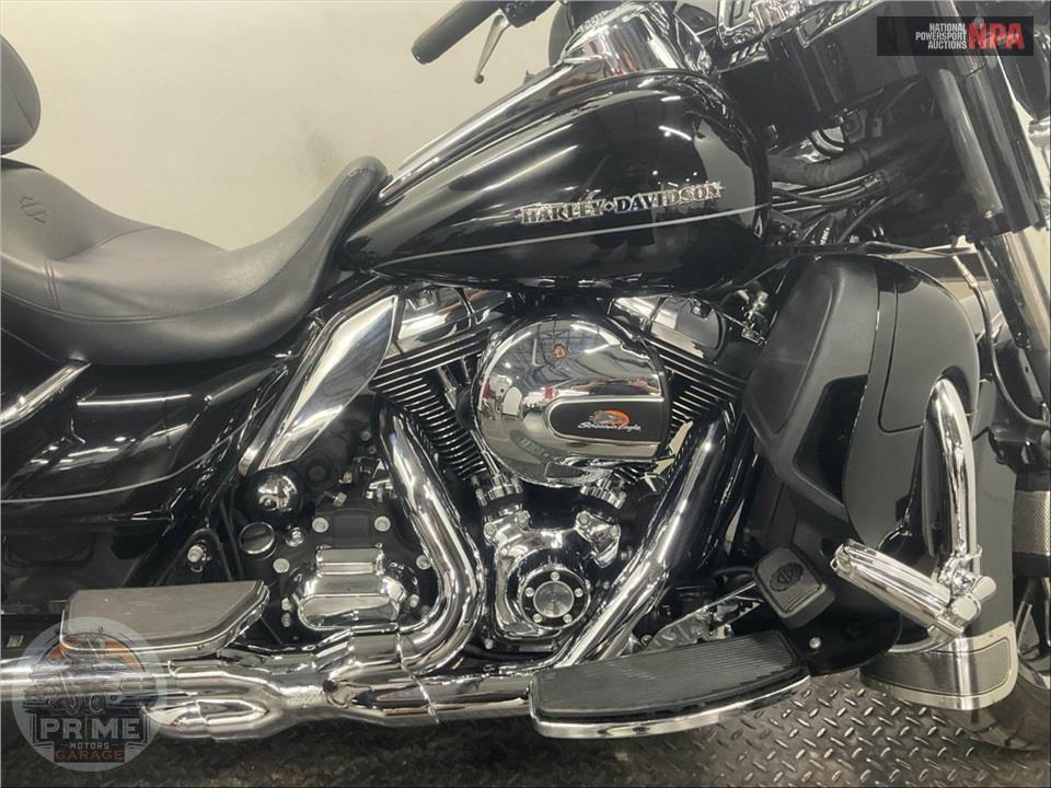 2015 Harley-Davidson FLHTK ELECTRA GLIDE ULTRA LIMITED — фото 6