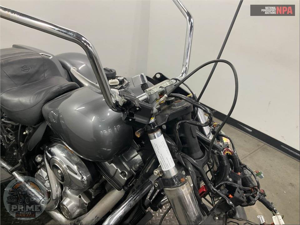 2009 Harley-Davidson FLHTCUTG TRIGLIDE ULTRA CLASSIC — фото 15