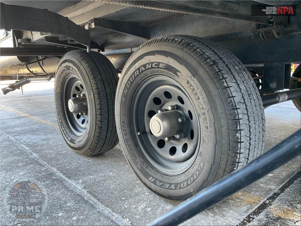 2019 Cherokee By Forest River M-23GOLD15 WOLF PACK TOY HAULER SERIES — фото 39