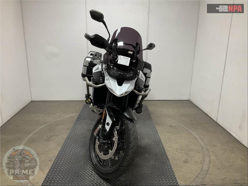 2024 Triumph TIGER 900 GT (TWO TONE) — фото 2