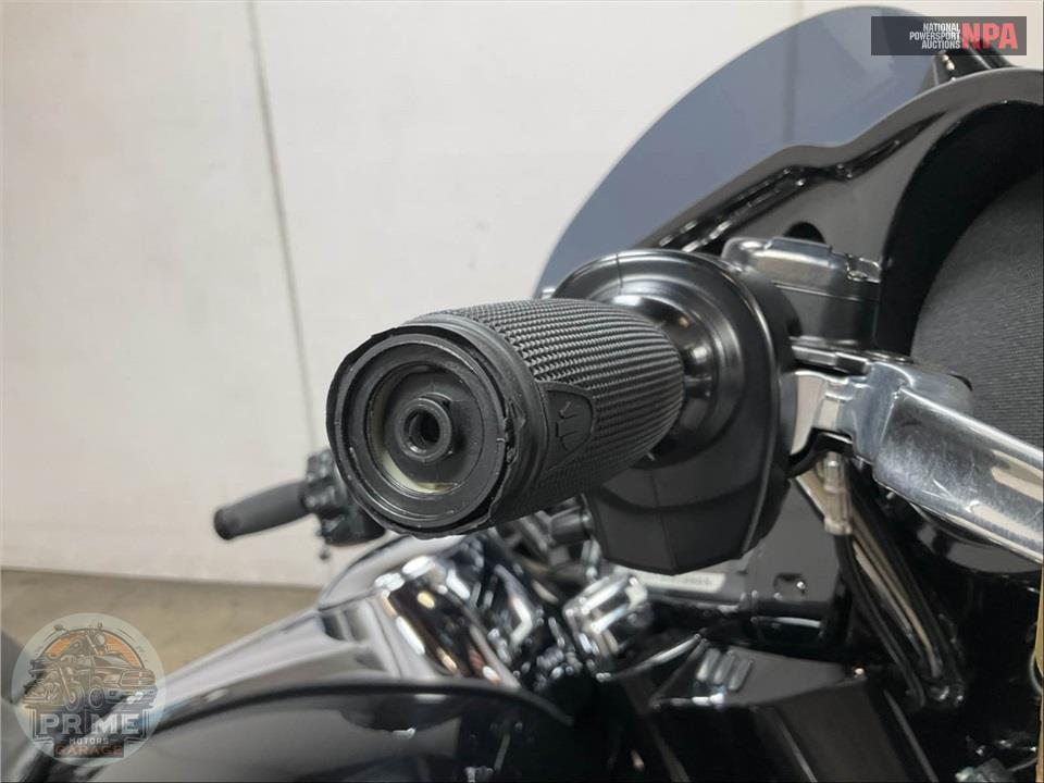 2014 Harley-Davidson FLHXS STREET GLIDE — фото 26