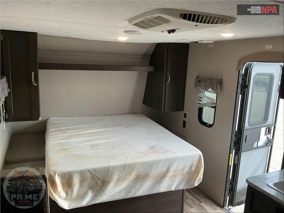 2019 Keystone Rv M-1790 FQ - SUMMERLAND SERIES — фото 7