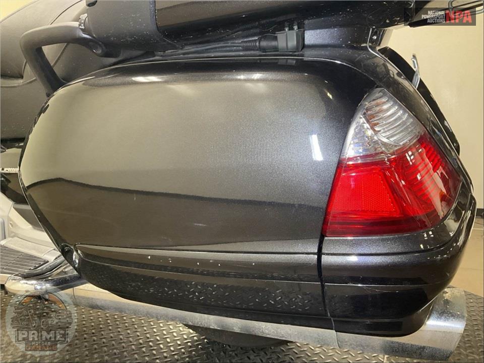 2010 Honda GL1800HPNAMA GLDWNG ABS** — фото 21