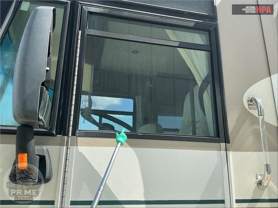 2004 Winnebago M-38G-Ford (**) Adventurer Series — фото 42