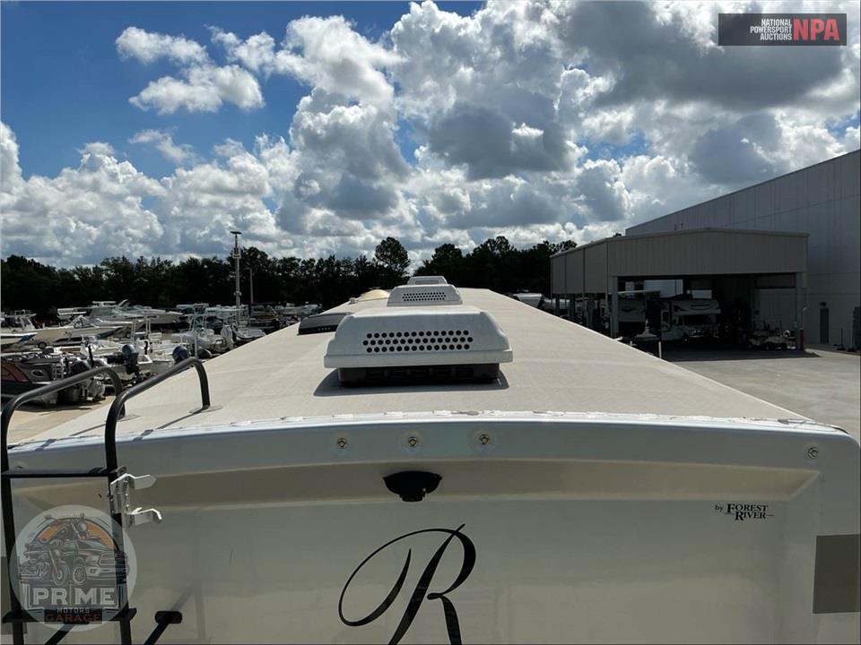 2022 Riverstone M-442MC - LEGACY FIFTH WHEEL SERIES — фото 30