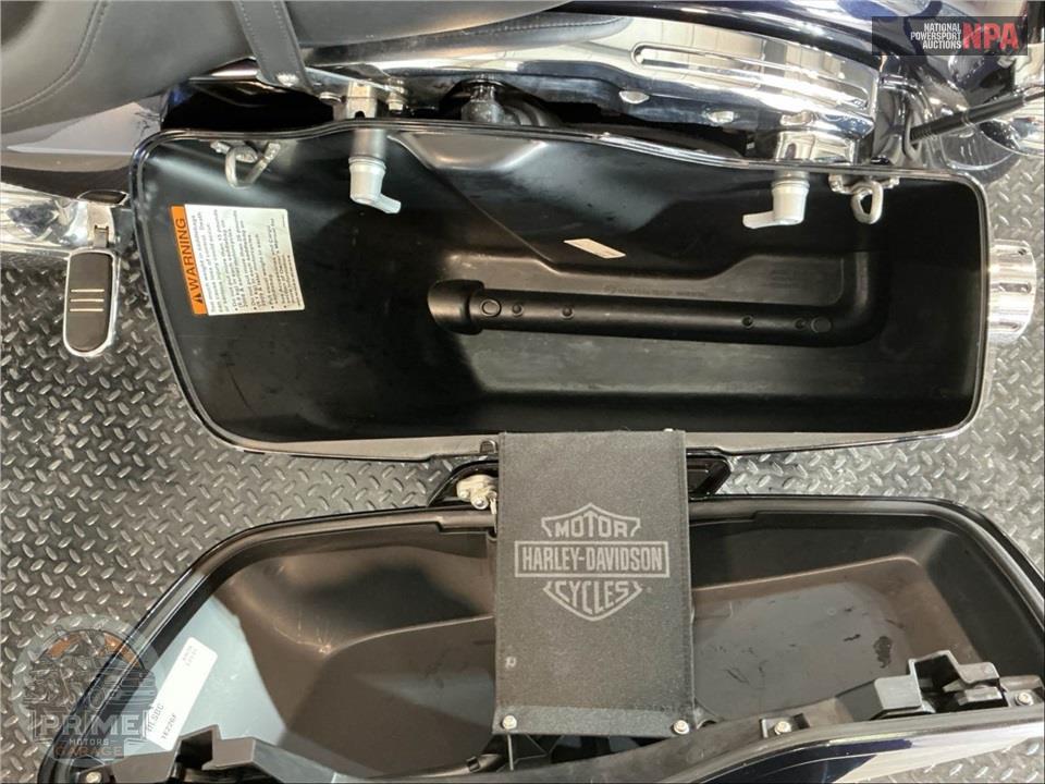 2019 Harley-Davidson FLHX STREET GLIDE — фото 19