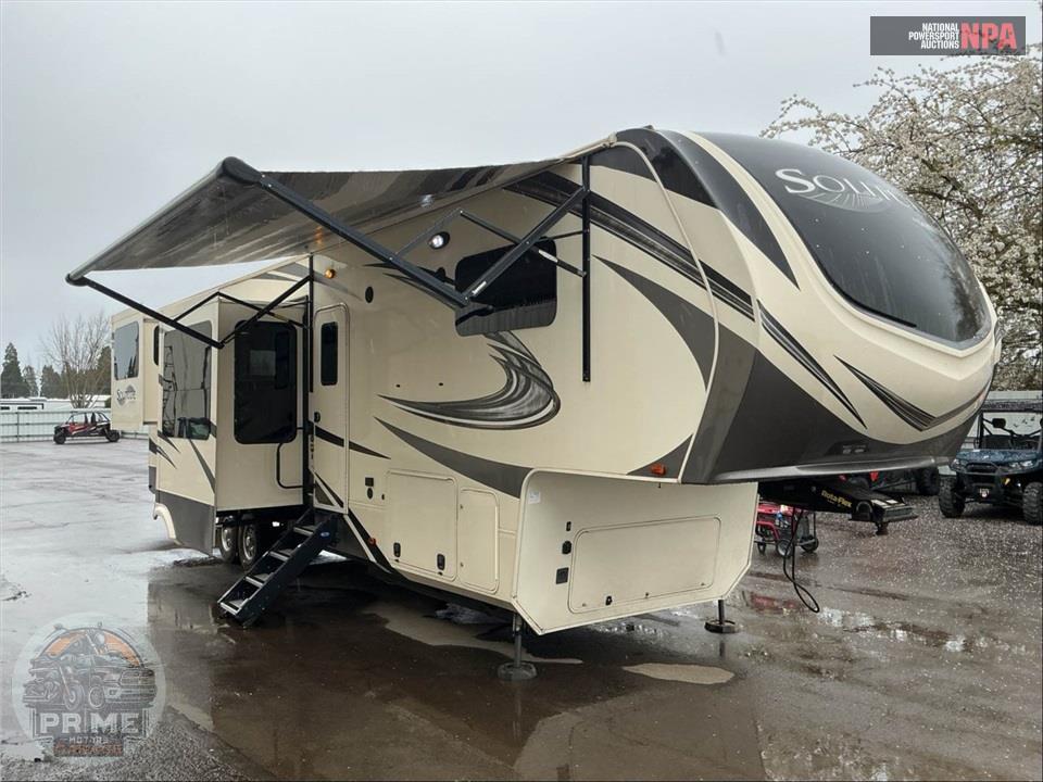 2019 Grand Design Recreational Vehicles M-375RES - SOLITUDE FIFTH WHEEL SERIES — фото 1
