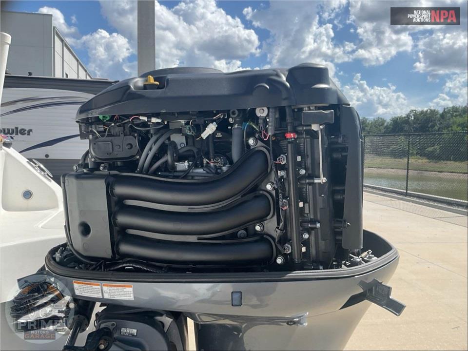 2017 Hurricane Boat SD 2486 SUNDECK SERIES L=24/E=1 250 HP YAMA OB — фото 9