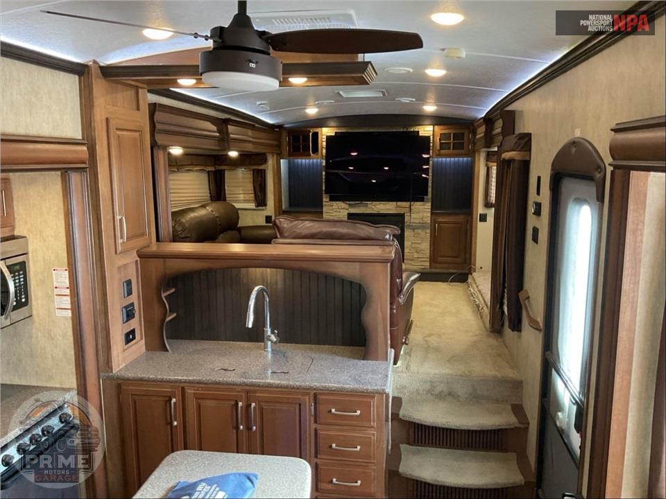 2016 Keystone Rv M-3711 FL - MONTANA FIFTH WHEEL SERIES — фото 9
