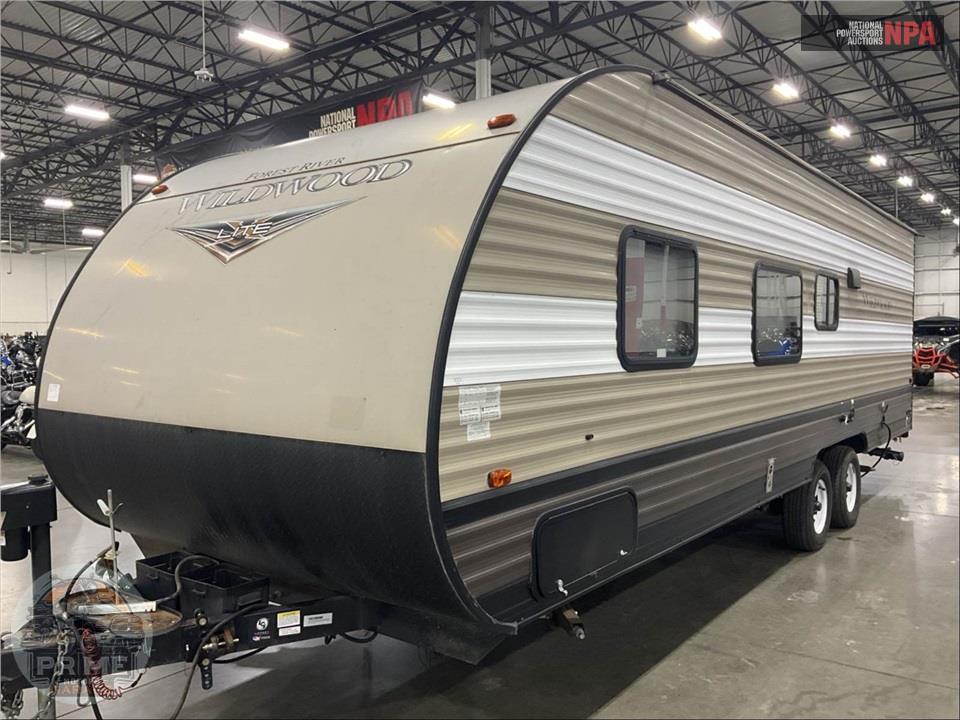 2019 Wildwood By Forest River M-261BHXL - X-LITE SERIES — фото 2