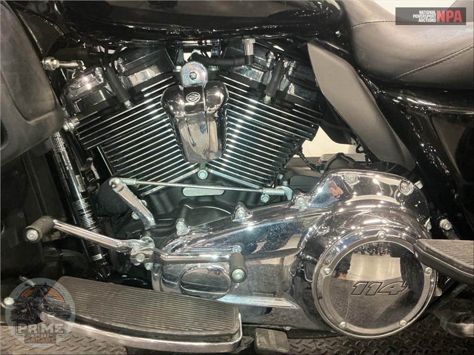 2023 Harley-Davidson FLHTCUTG TRI GLIDE ULTRA CLASSIC — фото 7