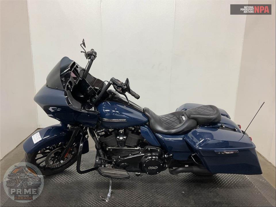 2019 Harley-Davidson FLTRXS ROAD GLIDE SPECIAL — фото 3