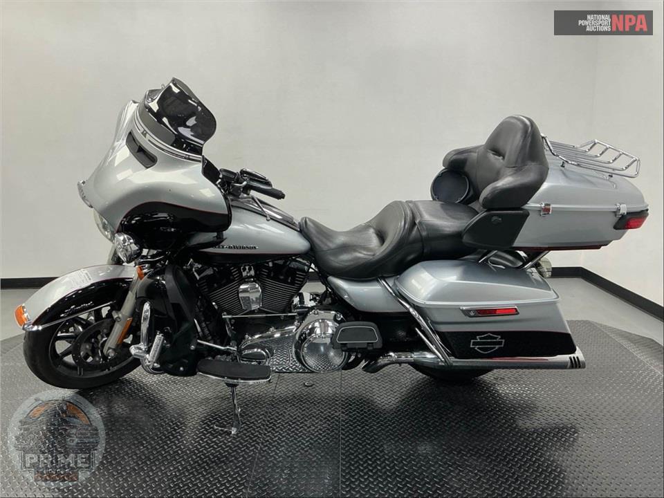 2015 Harley-Davidson FLHTK ELECTRA GLIDE ULTRA LIMITED — фото 3