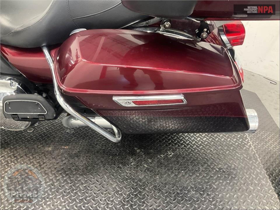2014 Harley-Davidson FLHTK ELECTRA GLIDE ULTRA LIMITED — фото 22