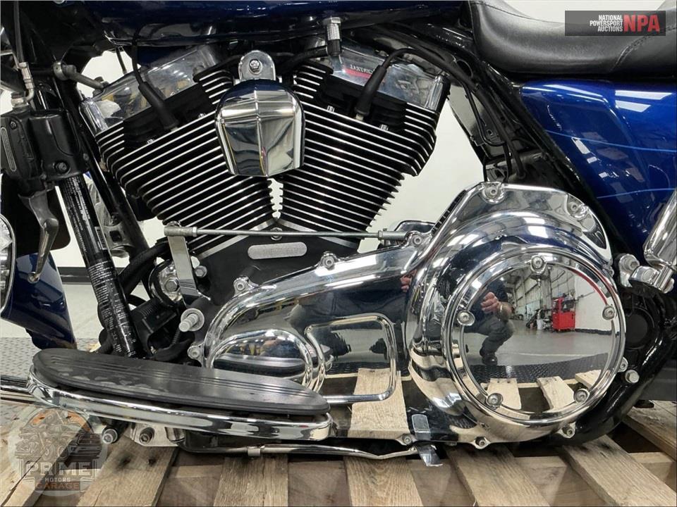 2015 Harley-Davidson FLTRXS ROAD GLIDE SPECIAL — фото 7