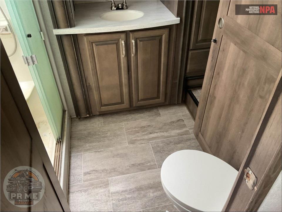 2018 Keystone Rv M-3811 MS - MONTANA FIFTH WHEEL SERIES — фото 16