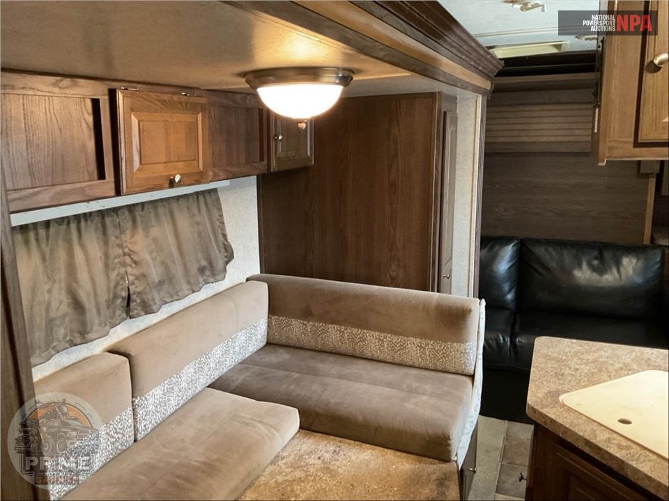 2017 Flagstaff By Forest River M-25BHS - MICRO LITE SERIES — фото 8