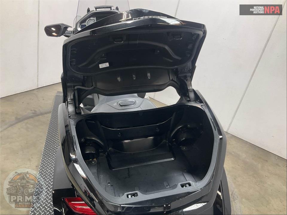 2019 Honda GL1800D GOLDWING TOUR DCT (BLACK) — фото 22
