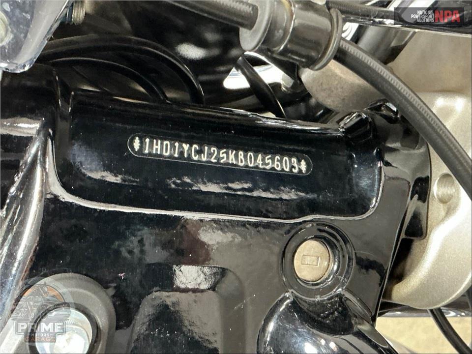 2019 Harley-Davidson FLDE DELUXE — фото 22