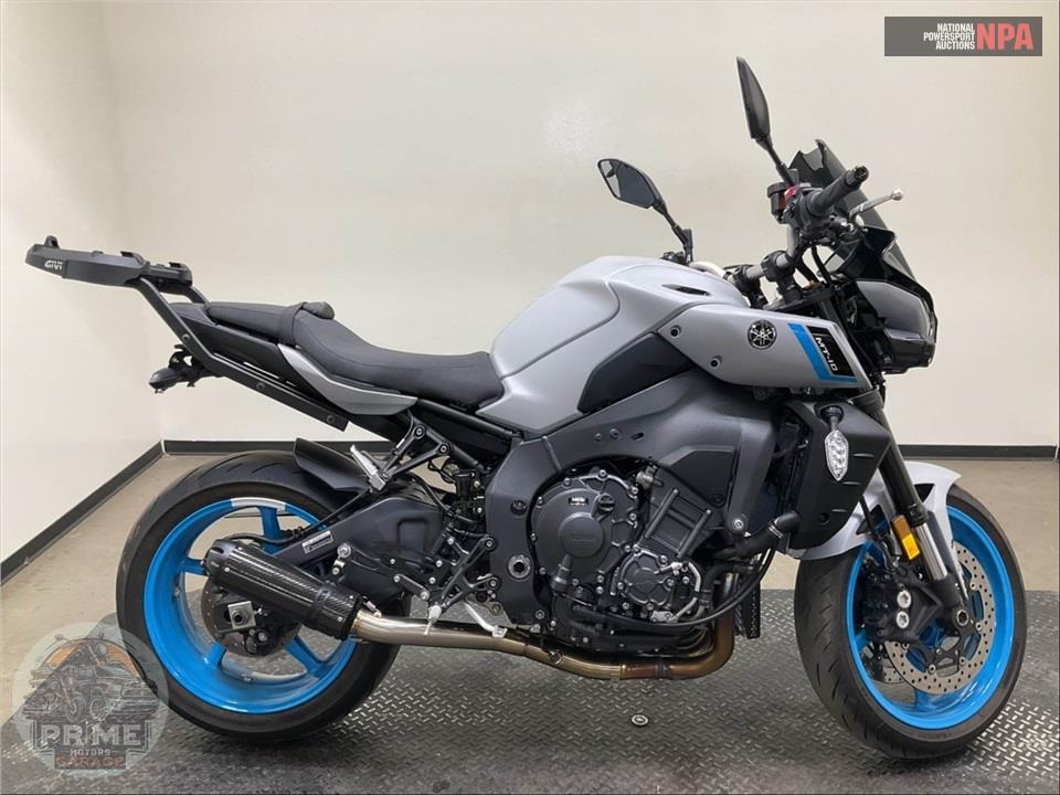 2025 YAMAHA MT-10